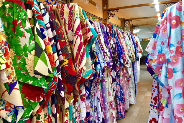 Kanazawa Kimono Rental | Kimono Rental Wargo Kanazawa Korinbo Store