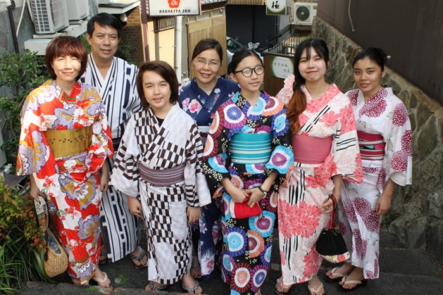 ลูกค้าต่างประเทศก็มาร้าน☆