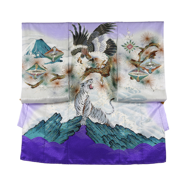 左に富士、背に鷹と虎、針松・紫