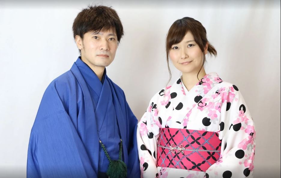 Kimono couple