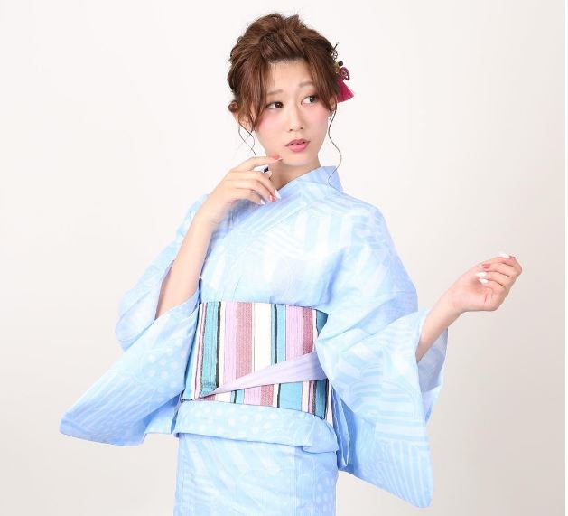 traditional japanese dress