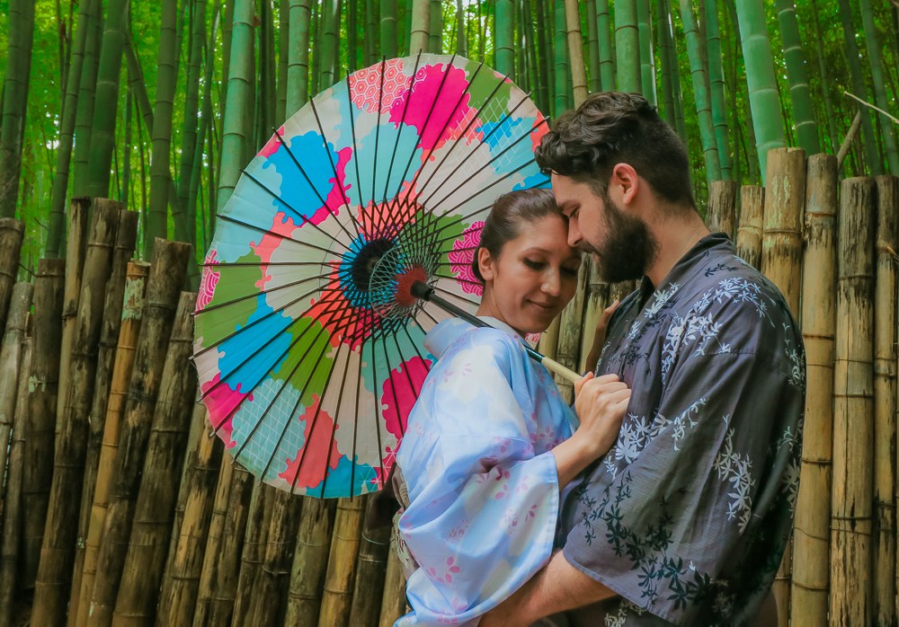 couples-travel-renting-kimono