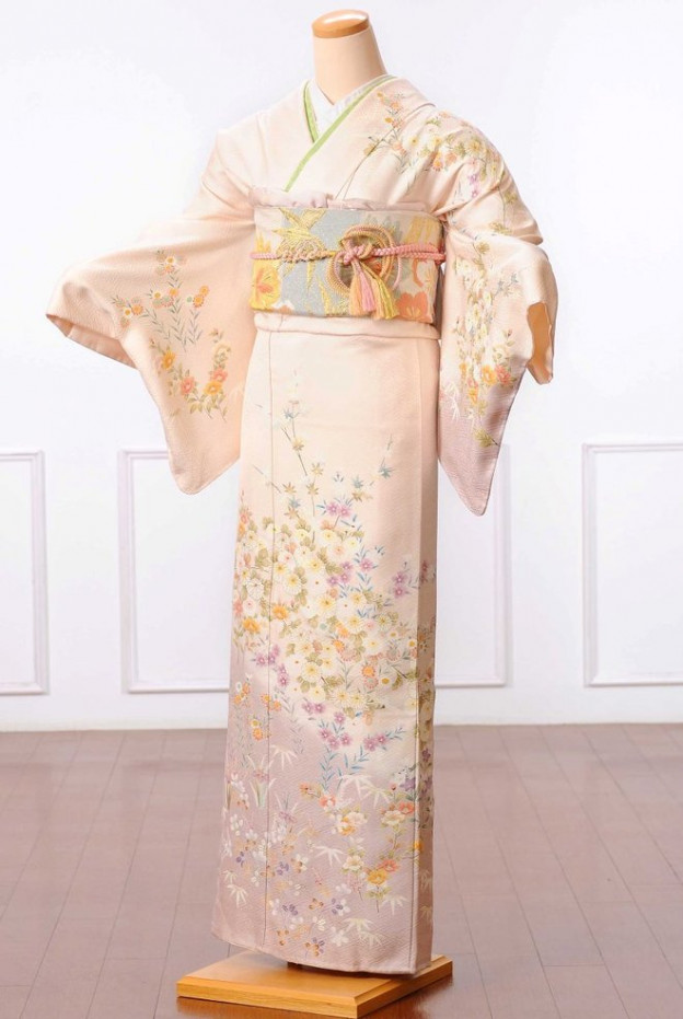 入学式 卒業式に参加するお母様の着物スタイル 京都着物レンタルwargo