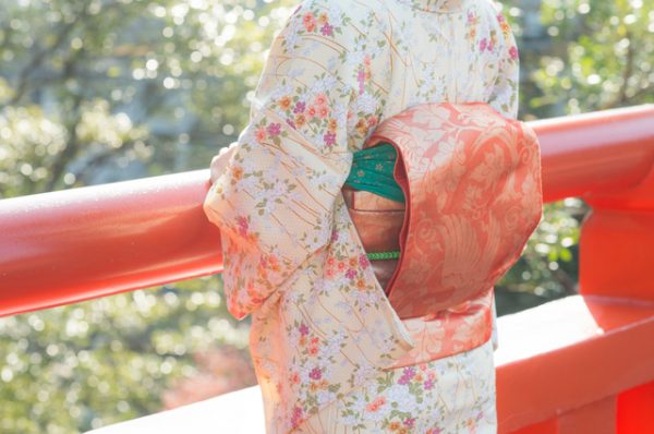 卒業式で袴を履きたい 着付けはどこで出来るの 料金の相場はいくら 京都着物レンタルwargo