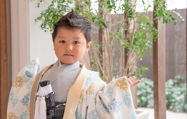 お宮参りで着物 産着 は七五三でも着ることはできる 産着の活用方法とは 京都着物レンタルwargo