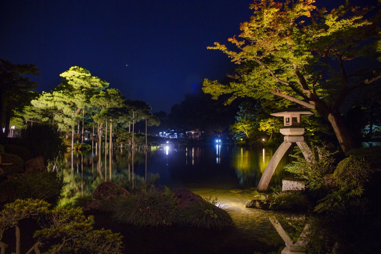 夜の兼六園は浴衣がおすすめ 金沢店 京都着物レンタルwargo 19 07 24